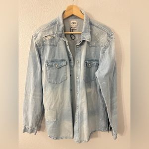 ZARA DENIM JACKET SIZE (XL) relaxed fit
